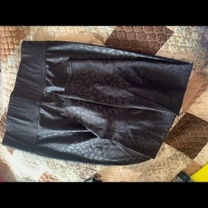 Carbon38 takara cheetah print black leggings